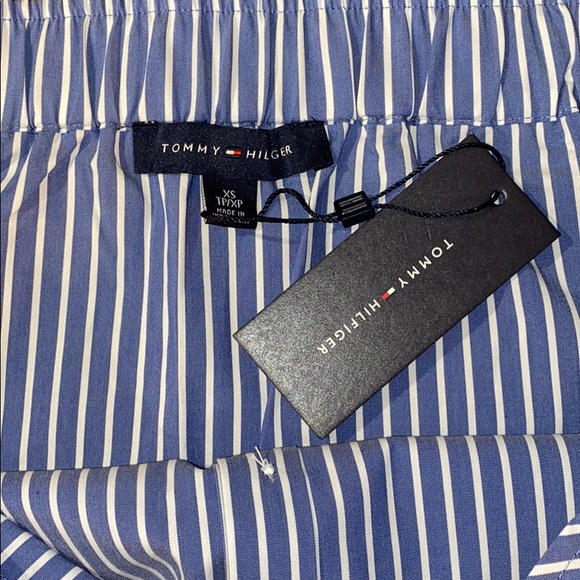 Tommy Hilfiger Off The Shoulder Button Down❤️ NWT - Picture 3 of 5